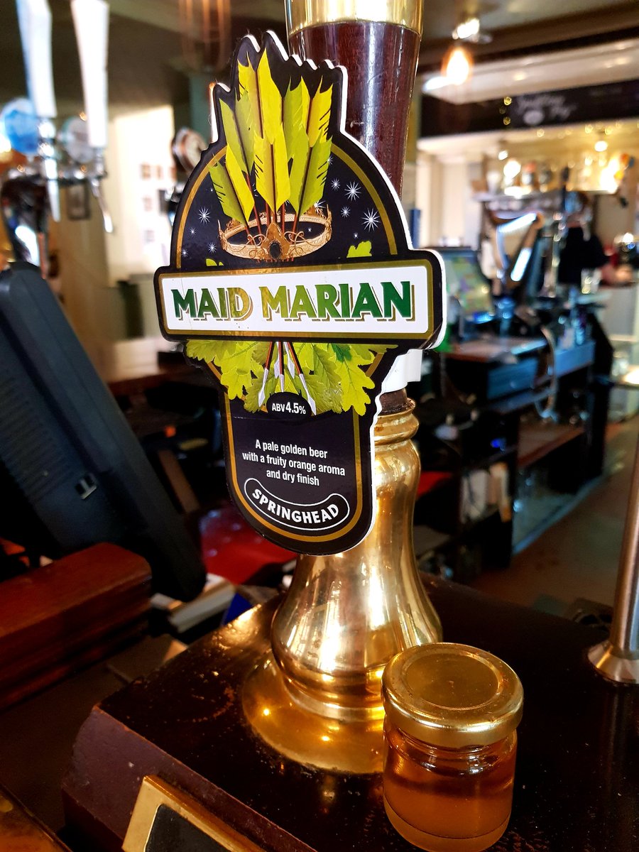 Day 3 of the 'Nottingham Ale Trail' with another local flavour on the pumps, Robin's Mrs 'Maid Marian' from <a href="/SPRINGHEAD1/">Springhead Brewery</a> <a href="/itsinnottingham/">It's in Nottingham</a> <a href="/NottinghamCAMRA/">Nottingham Drinker</a> #CAMRA #ale #aletrail #realale #BankHoliday #BankHolidayWeekend #eastersunday #easter
