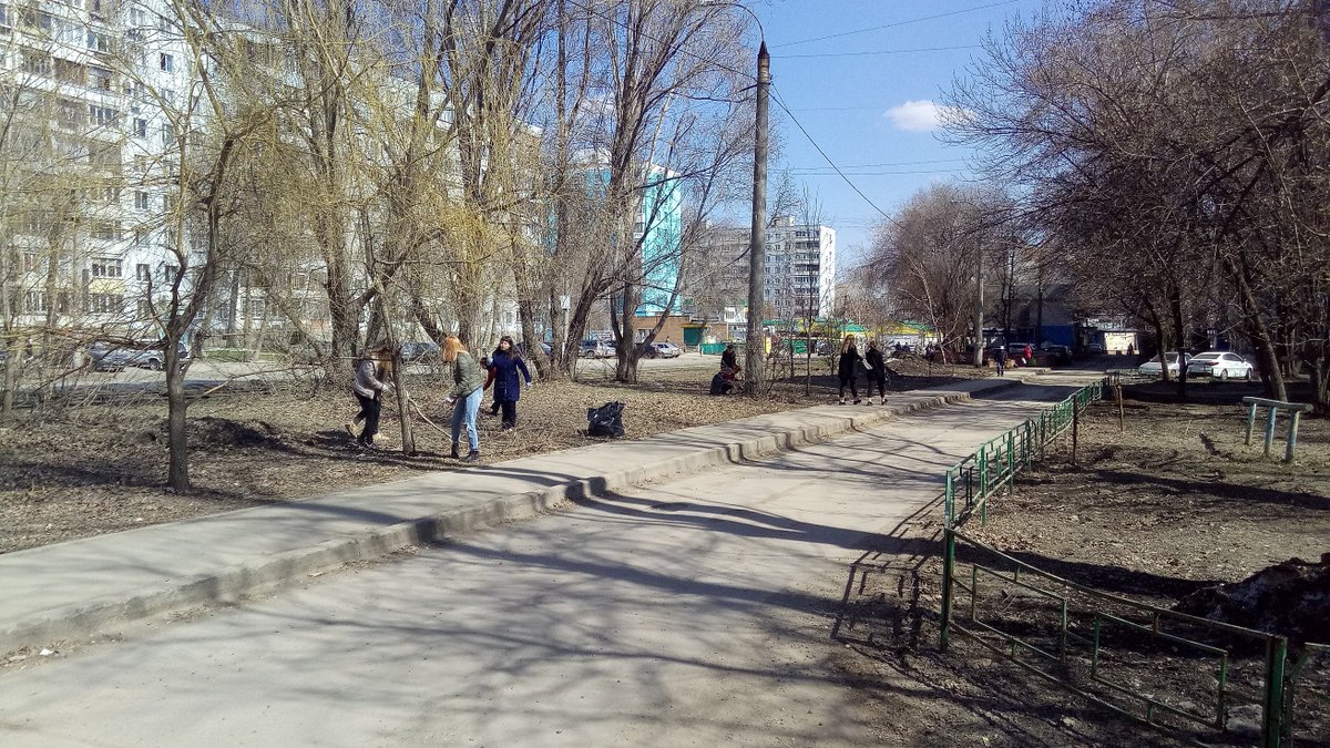 Депутат Совета депутатов Промышленного внутригородского района городского округа Самара Коковина Ирина Николаевна, коллектив МБОУ Школы N3 г.о.Самара и ученики приняли участие в общегородском субботнике. Спасибо Вам, друзья! <a href="/promadm/">Promadm.samara</a> <a href="/Chernyshkov_VA/">Чернышков Владимир</a> #ЯЛЮБЛЮСАМАРУ  #ЧистаяСамара