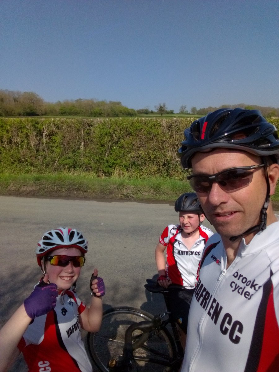 HafrenCC's tweet photo. Spotted in the lanes of Glos. Enjoying some Easter weather https://t.co/VSMqNCpFwX