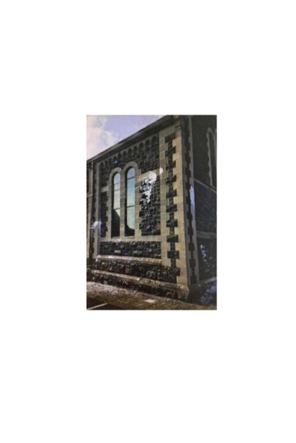 SACRED HEART CHURCH, DOAGH ROAD, BALLYCLARE Sometime between midnight and this morning a number of “paint bombs” were smashed over the Sacred Heart Church in Ballyclare. Did you see anything? If so please call us on 101, quoting reference 438 21/04/2019