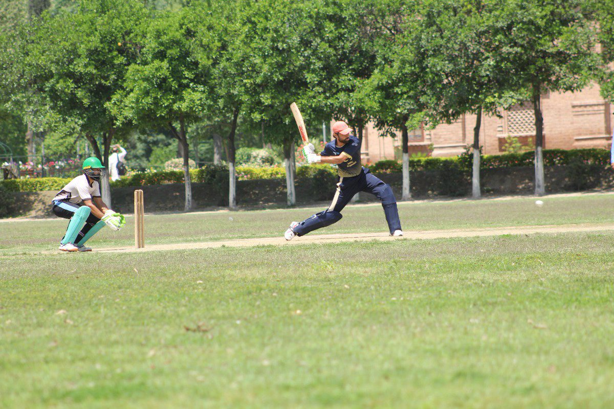 BillyWtf2's tweet photo. #PeshawarT10 #Eyn #PYF https://t.co/M6VRLHW9MK