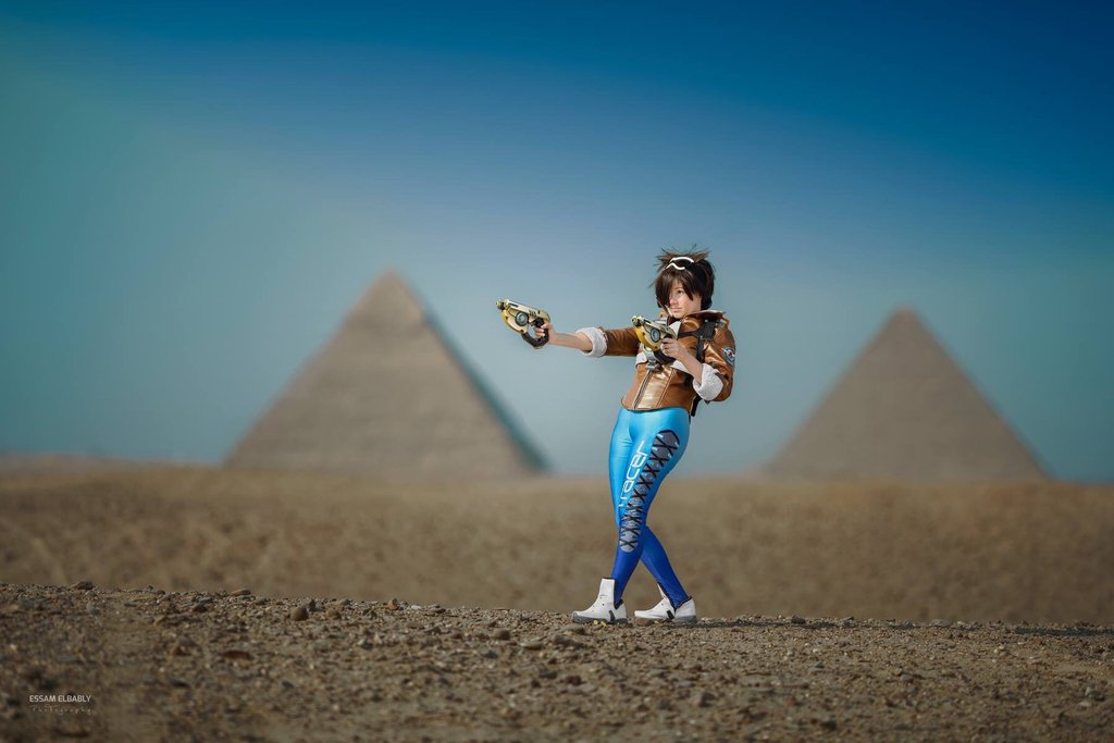 hello_angel_a_'s tweet photo. #tracer #cosplay by me in #egypt 👌 backhround is not photoshopped :o  pic by @essamelbably its sooo cool thank you ❤️❤️ https://t.co/6fZbXEh9k8