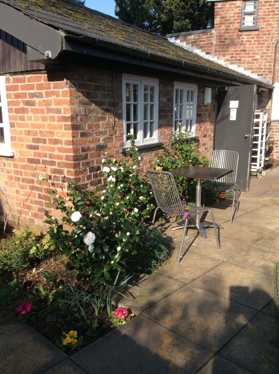 Earlams's tweet photo. #HappyEaster to all our volunteers having a well earned rest. ⁦@Earlams⁩ re opens Tuesday 9am #wilmslow #Styal #localbusiness https://t.co/iGzI9BY7To