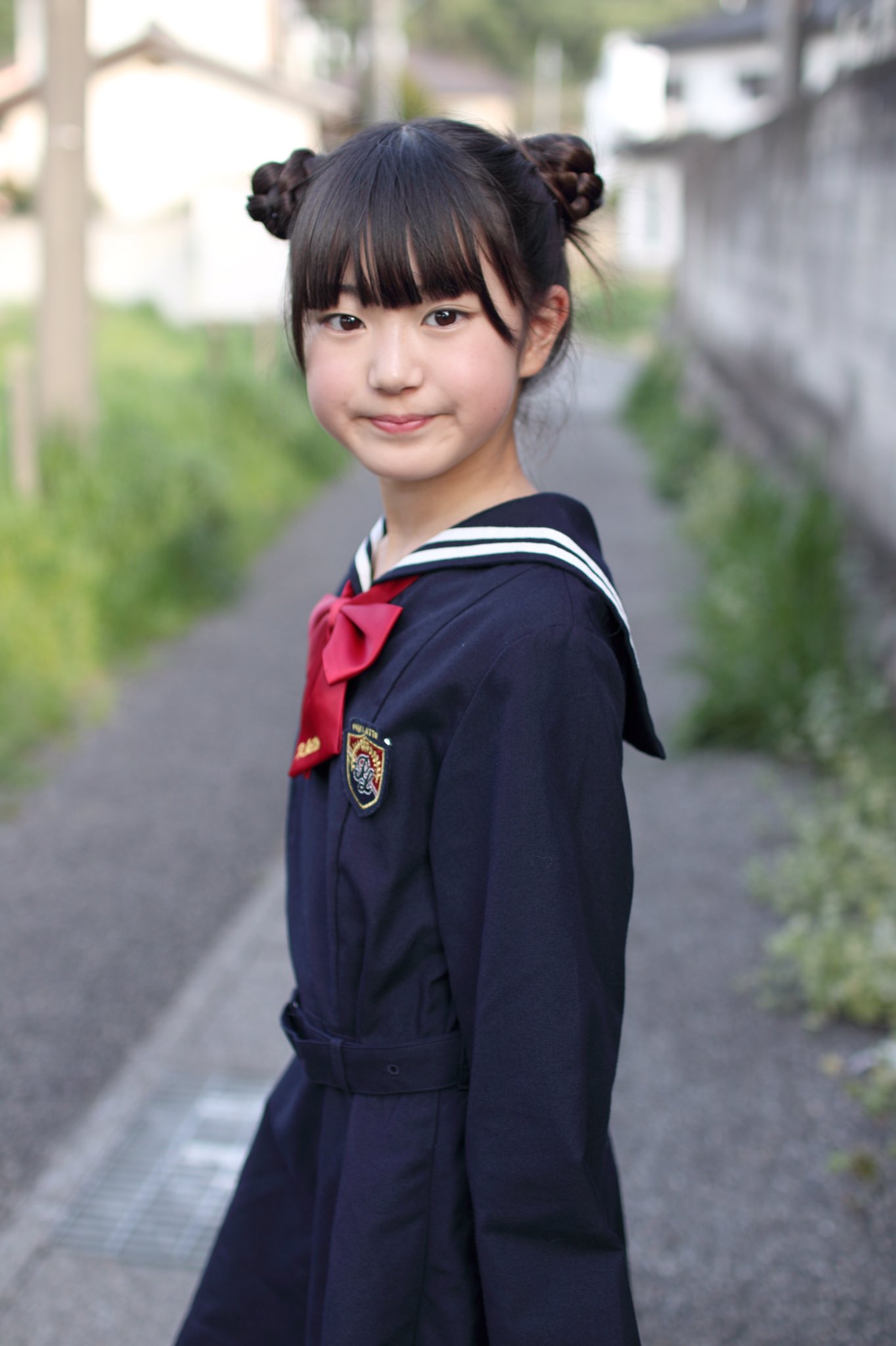ジュニアアイドル かわいい  / X