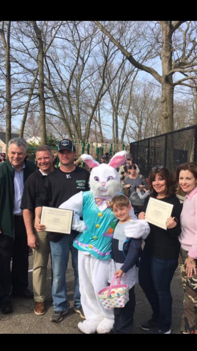 StevenAnusiak's tweet photo. Amazing job organizing this event for the Seaford community. My family had the best time. @dspin225 https://t.co/ceTsxhU36o