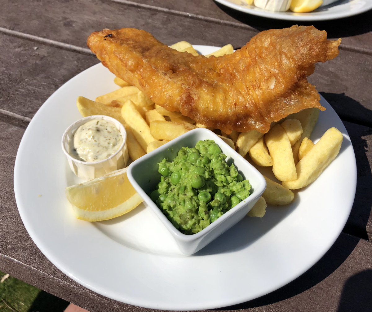 RetroGamersClub's tweet photo. Quinton enjoying the sea air and sun at @HarbourInnSwold @Adnams whilst we eat our fish and chips... #EasterSunday #dogsoftwitter #fishandchips https://t.co/9diveEeoeE