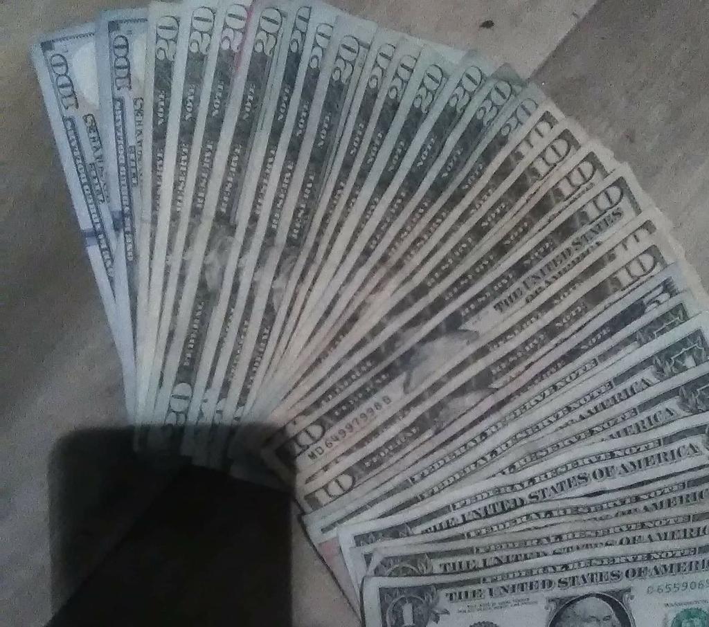 FactzSweet's tweet photo. #RanItUp.. #AboutLastNight.. #GangGang.. #MarvelousProductions.. #BiggBankTakeYoBank.. https://t.co/tKSHAjoFjm