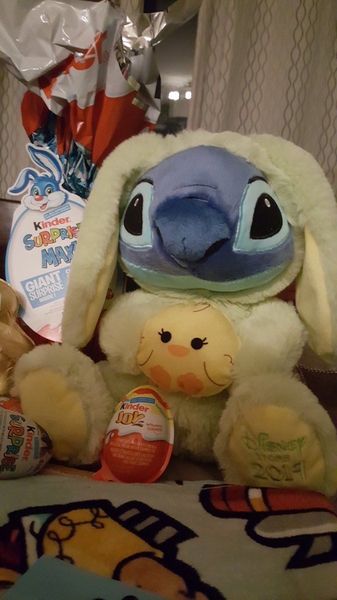 CoachChrisMagic's tweet photo. Happy Easter 
#disney #kinder #bunny #LiloAndStitch https://t.co/EJRzVEaiOE