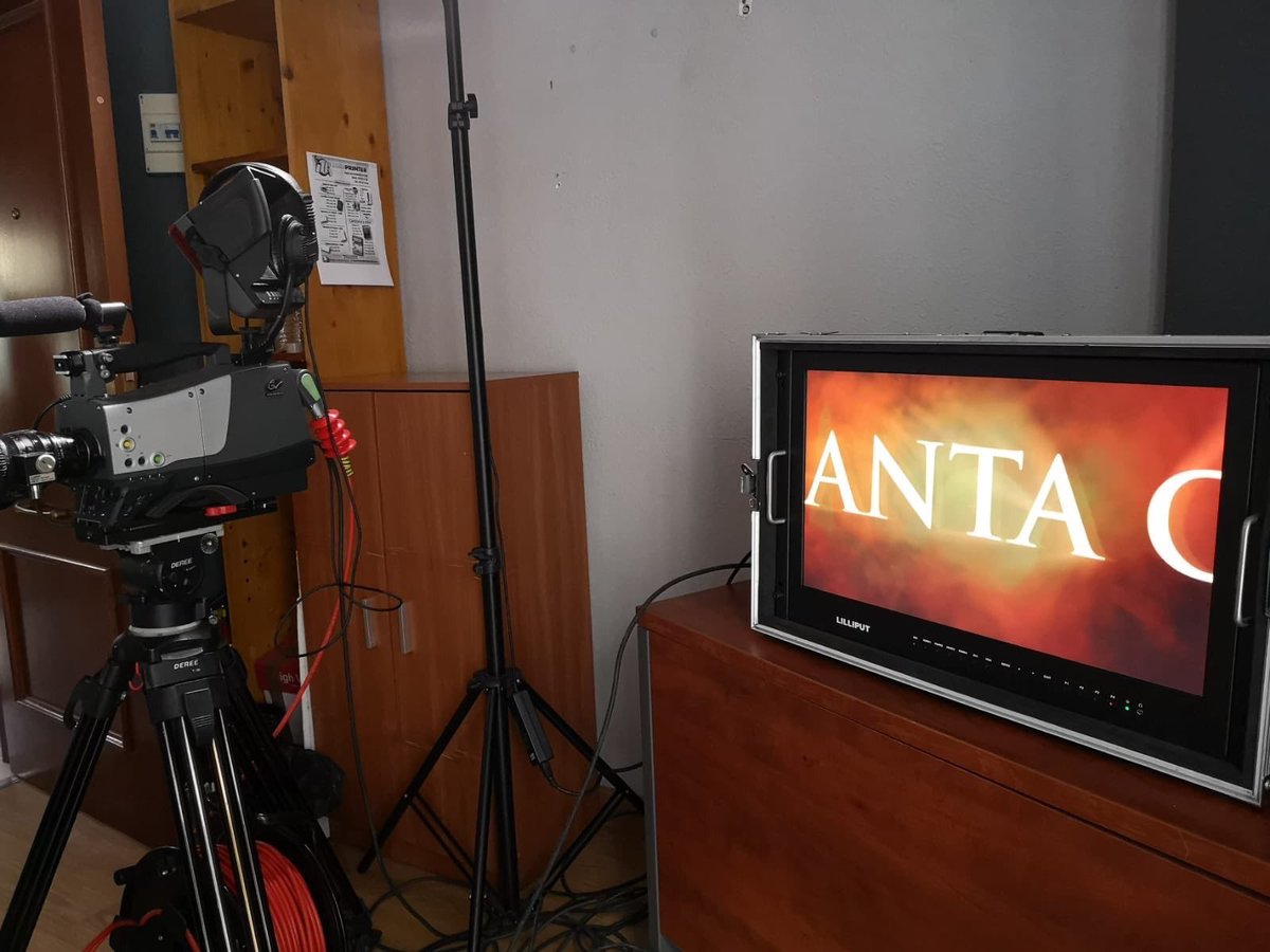 _mcontreras's tweet photo. Finaliza la #SemanaSantaOJ y desde aquí el agradecimiento a l@s grandes profesionales de @ondajaenrtv que han demostrado una vez más su gran labor para llevar las imágenes y vivencias de nuestra gran Semana Santa a todos los rincones del mundo. Sensacional trabajo. Enhorabuena https://t.co/B5Rm8z3aBa