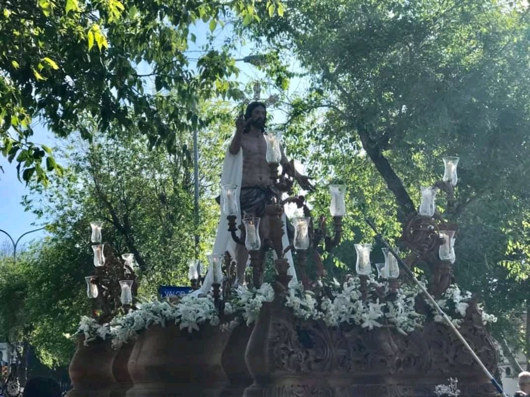 MiHermandad's tweet photo. GALERÍA | Hermandad del Resucitado (Huelva)

Fotografías: @AytoHuelva 

@ResucitadoH
@santacruzhuelva

#DomingodeResurreccion https://t.co/YIwZUBLCEW