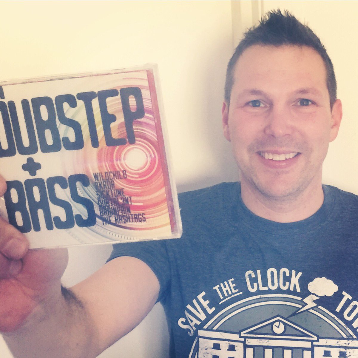 DJMichaelFall's tweet photo. Check this out guys! My #single #Gone feat #DrewDarcy &amp; #CharlieAtom is on this huge double #CD #compilation #Dance #House #Music #Edm #festival #Mainstage #hit #chart #Usa #bilboard #ultratop #HouseChart #Track #record #Itunes #Beatport #MichaelFall #Artist #Zyx #records #German https://t.co/N2Hj22v9cx