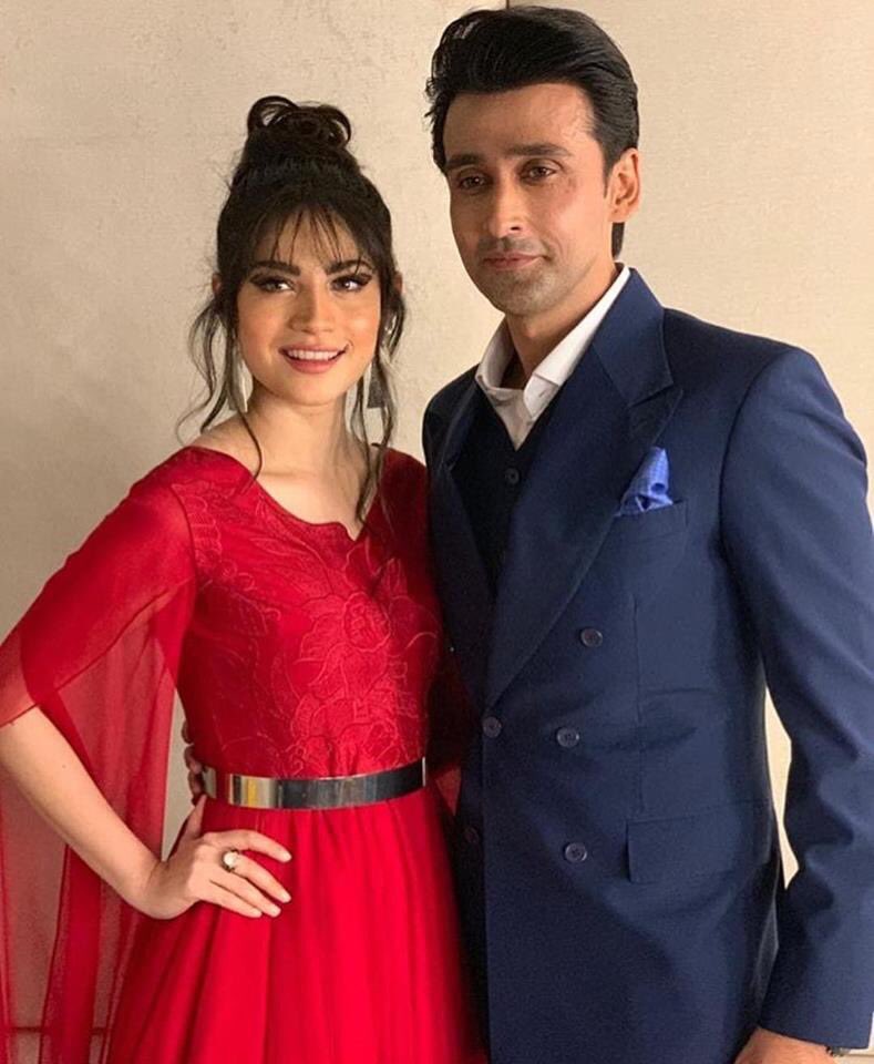 Celebcentralpk's tweet photo. #WrongNo2 lead actors, #NeelamMuneer and #SamiKhan walked the ramp for #MonaImran at #Humshowcase day 2.
#Entertainment #PakistaniCelebrities #Lollywood #Actress #Fashion #CelebrityCentral https://t.co/0sgk87pNSy