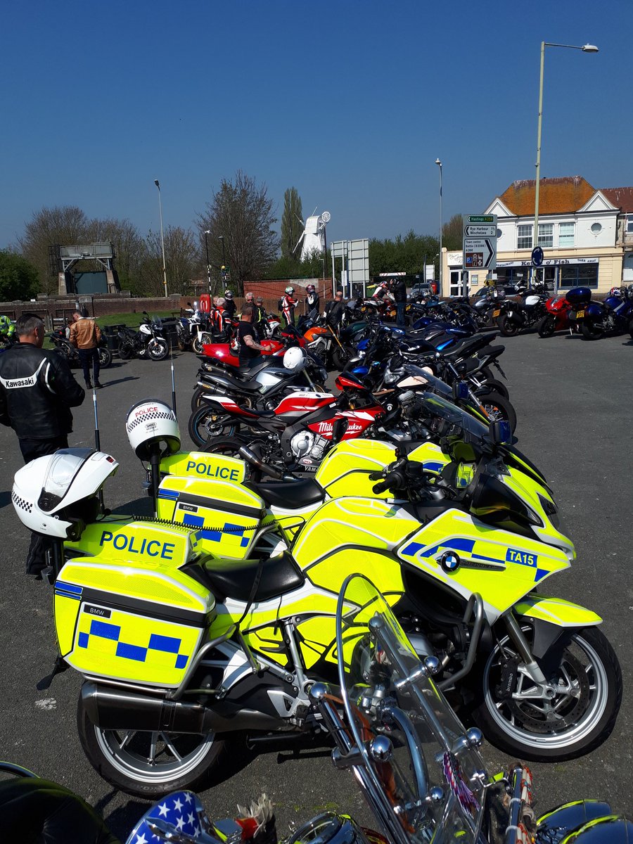 KentPoliceRoads's tweet photo. This was just before the elephant bird decided to use our bikes as target practice. #RST #AllCleanNow #OpScreen AE https://t.co/Wtq9E4u4tk