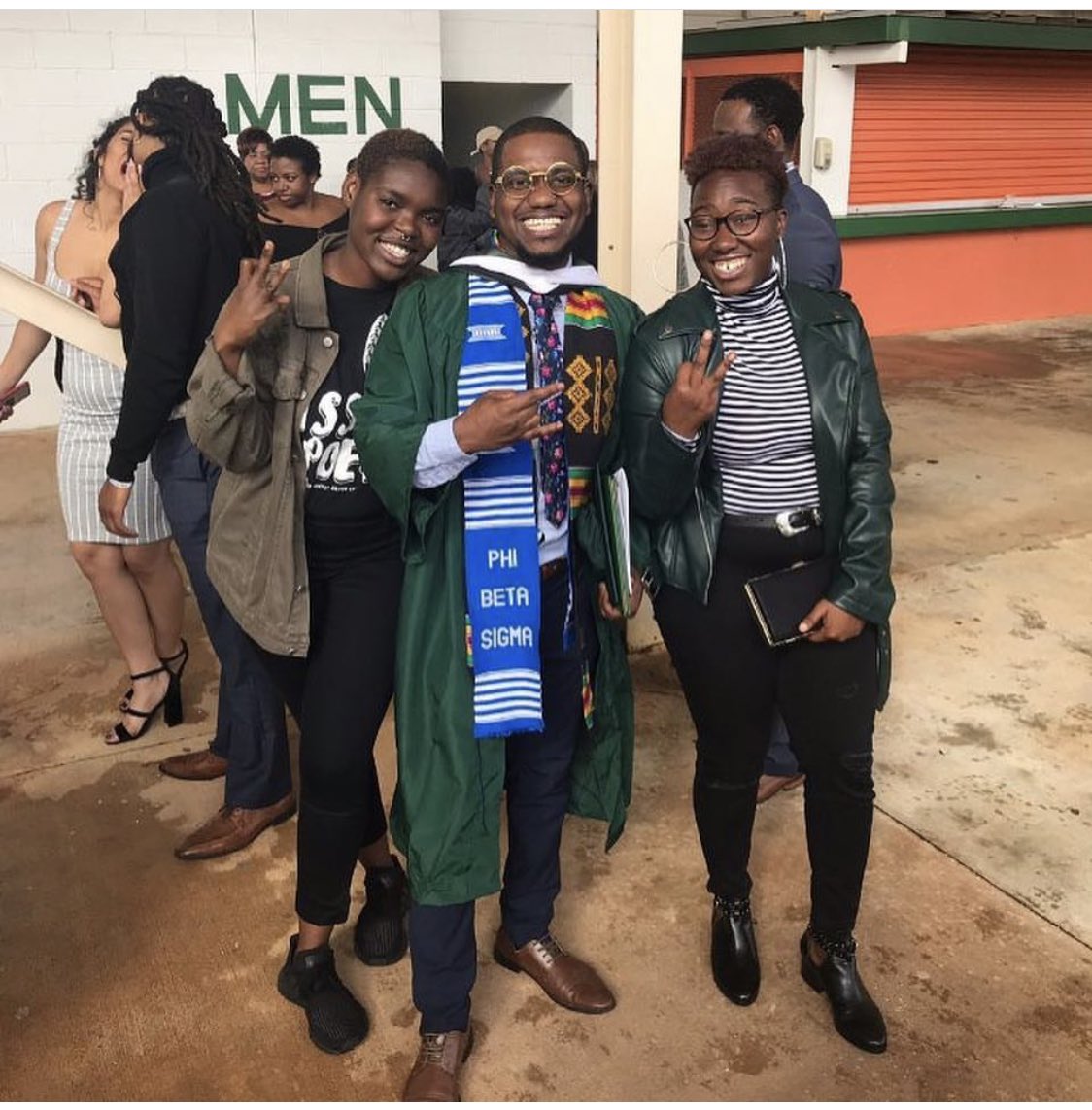 VoicesHeard09's tweet photo. π£We graduate. Elijah Shanks-Peeples (Chromaticity) and Jodi Ann Henningham (REBIRTH)βΌοΈ #FAMU18 https://t.co/7l1EJj5vgi