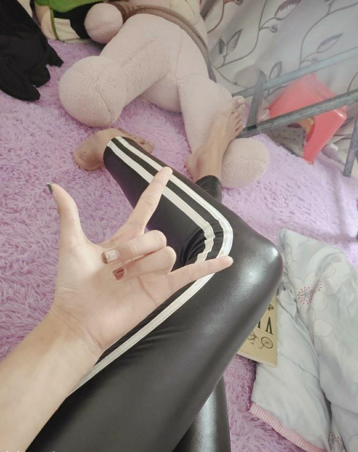 neikushil's tweet photo. 愉快的周末~
#下贱 #母狗 #肉便器 #奴隶 #萝莉 #性奴 #贱畜 #痴女 #丝袜 #原味 #爸爸 #女儿 #恋足 #调教 #骚货 #婊子 https://t.co/rB1cshnokU