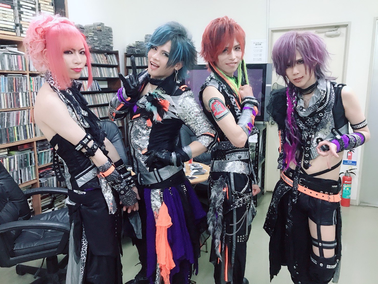 Royz】智也 on X: 