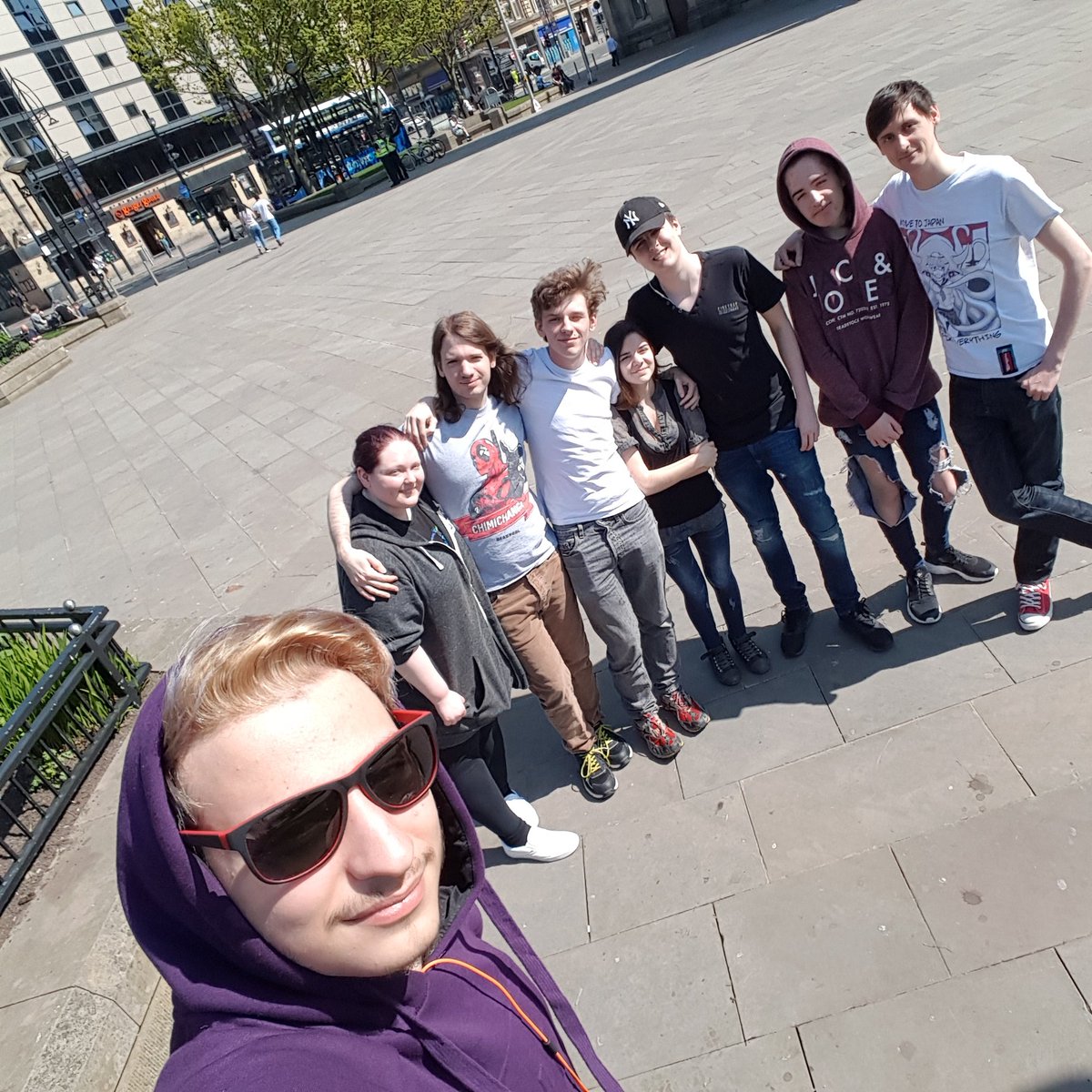 Had an awesome meet up in Bradford with these nerds (also Vrcbunny, can't find him on Twitter)