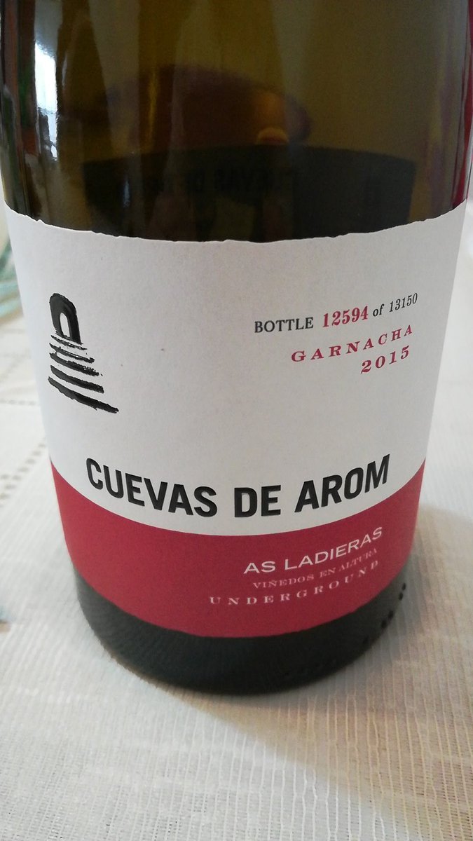 Muchas gracias @cuevasdearom por su cosecha del 05 y @wineissocial por el descubrimiento.
Felices Pacuas #winelovers pic.x.com/bo92qcdhba