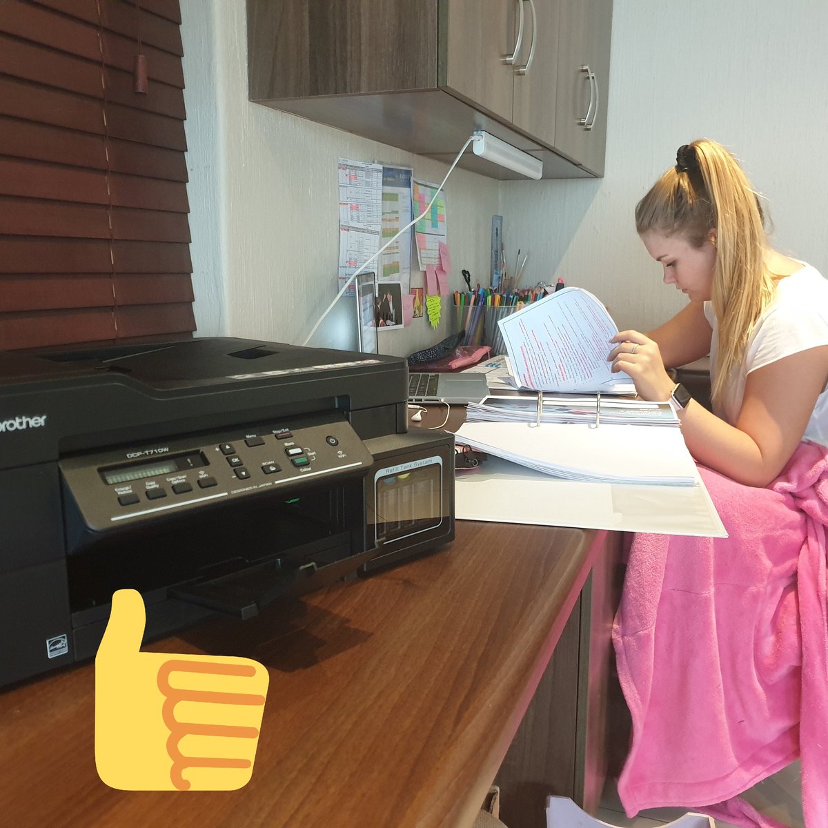 emmdav99's tweet photo. Brother DCP-T710W printer has truely made the life easier. It comes with a 3 year warranty or 50 000 copies, a USB cable connection, the ink and it has a 20 sheet ADF. I am super impressed. #SaveWithBrother #BrotherInkTanks @brothersouthafrica https://t.co/5RG0Mhe2i5