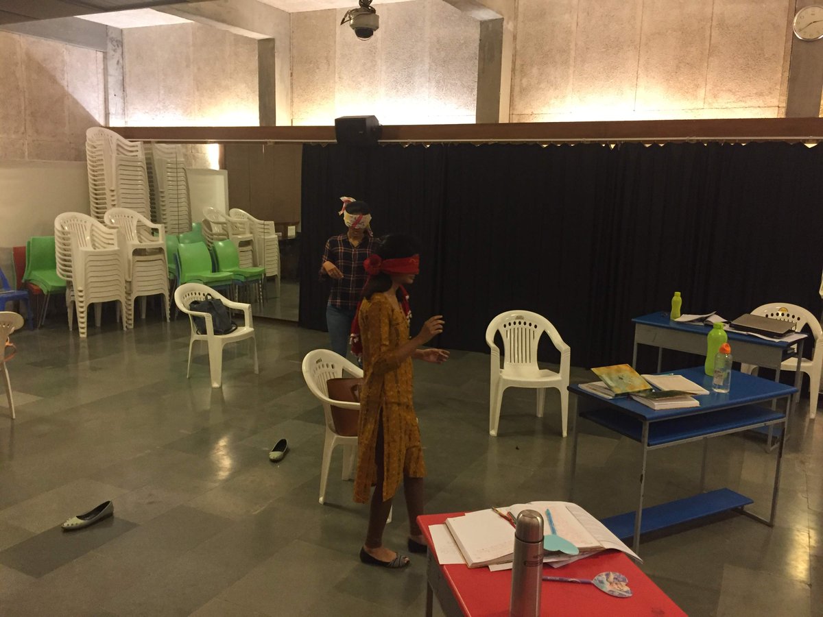 MariyamBaxamusa's tweet photo. Orienting new staff to the #IBPYP ..exhilarating..fun and lots of learning. Including #enhancedpyp in the discussions.#mindmaps #Graphicorganizers #movementactivities #reflections #exittickets we did it all @FSSurat @sanjanaamarnani @2ankitad @Ms_Ritu @AswaniNandini @skhadepaw https://t.co/uSS2CAEML3
