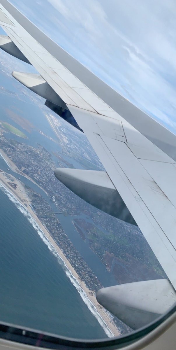 Rodocroe's tweet photo. A beautiful morning to fly! Taking off from JFK on BA0178 destined for London, Heathrow #Boeing747 @British_Airways @BoeingAirplanes #Iconic #PricelessViews https://t.co/JByaLn33f3