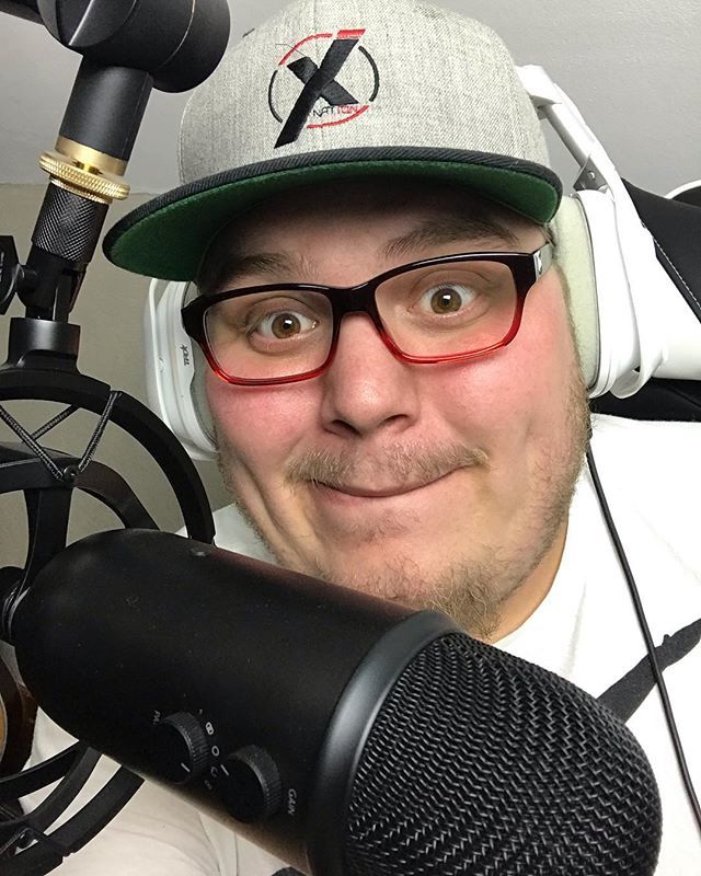 tacticalkeef's tweet photo. 🔴Live! No going live clip so this will have to do. Come join us on this Easter Sunday for some open custom lobbies. •
•
•
#hyperx #logitech #pc #fortnite #customlobbies #fortnitevbucks #fortnitebr #astrogaming #avermedia #technisport #elgato #blueyet… https://t.co/P39IzgV8Zb https://t.co/UaXrSjq63X