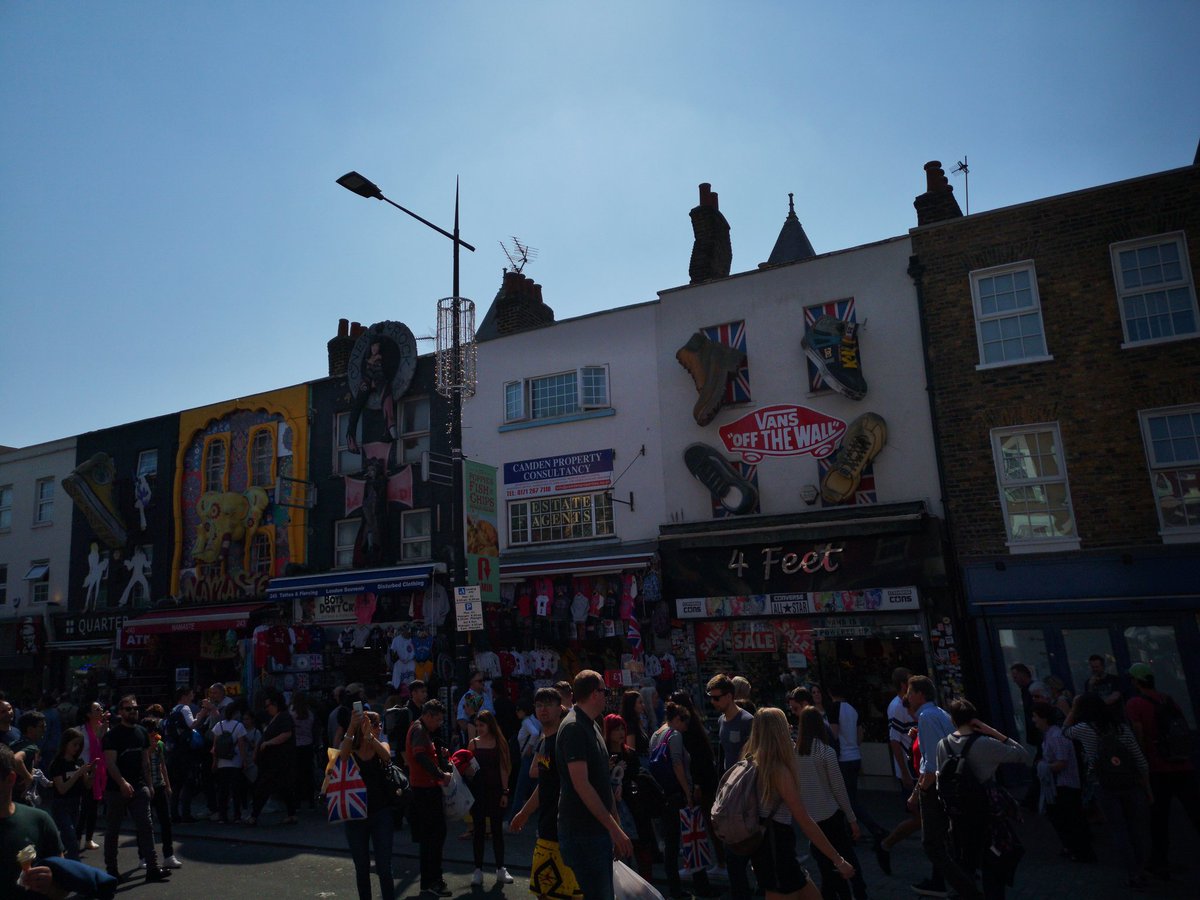 frdbat's tweet photo. #london
#camdenmarket
#beautiful https://t.co/KaGWif4xnp
