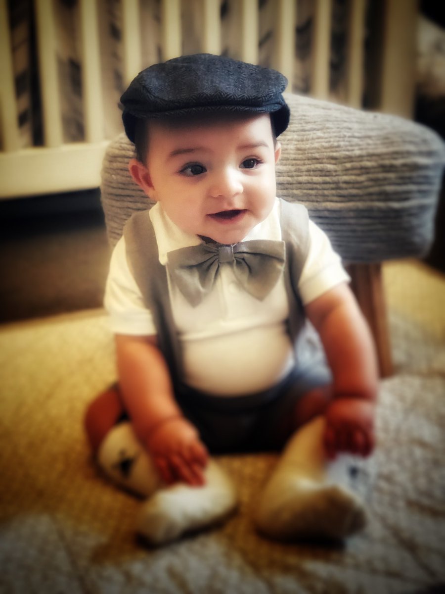 adamclanton's tweet photo. Little man’s very first #Easter. Looking very dapper... #CarsonRoss https://t.co/kspuB9Cnk4