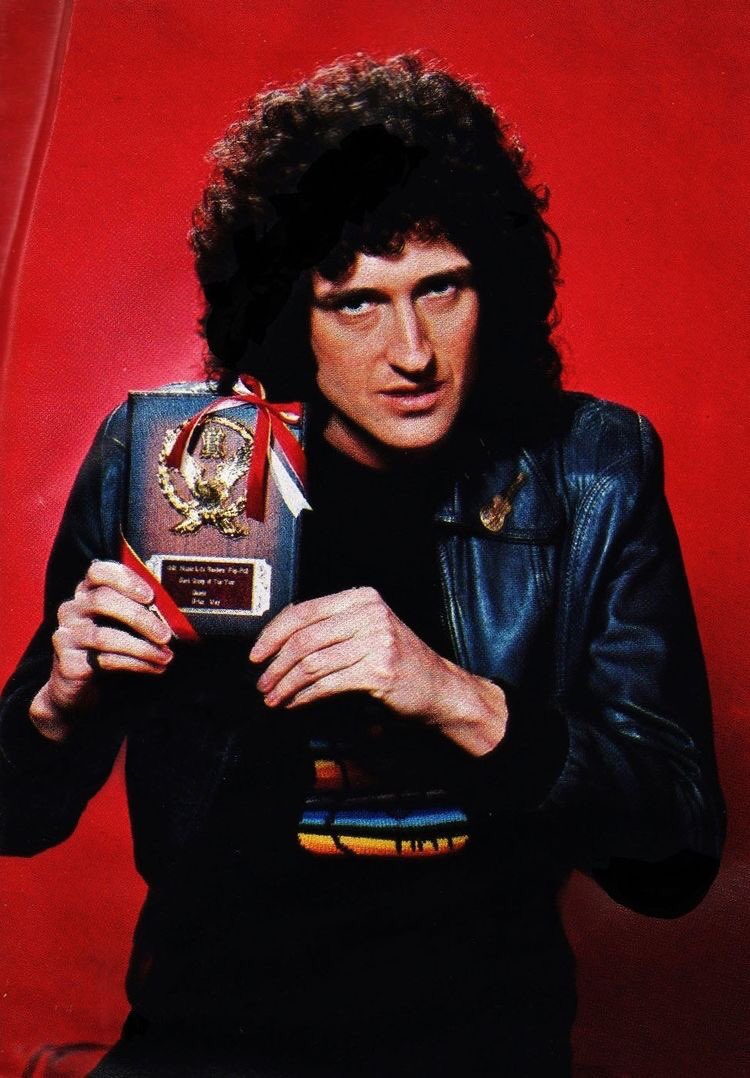 queenarchive's tweet photo. queen – tokyo, japan 1981 https://t.co/y6uP1vLEHn