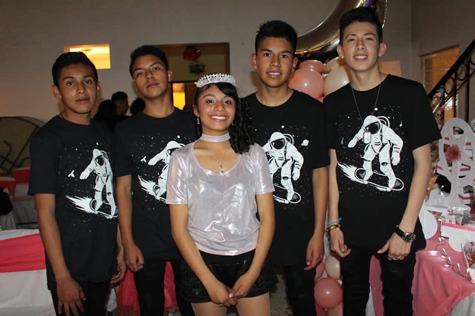 freestyledsxv's tweet photo. @freestyledsxv #eventojannyfer Salón San Cristobal Ecatepec https://t.co/A8Swno8XEv