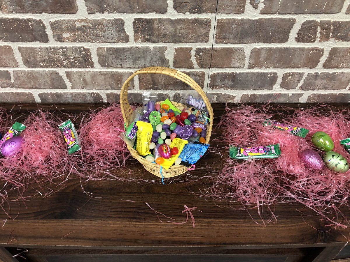 LisaSteck996's tweet photo. Happy Easter #4707 https://t.co/kFqnwIzrUr
