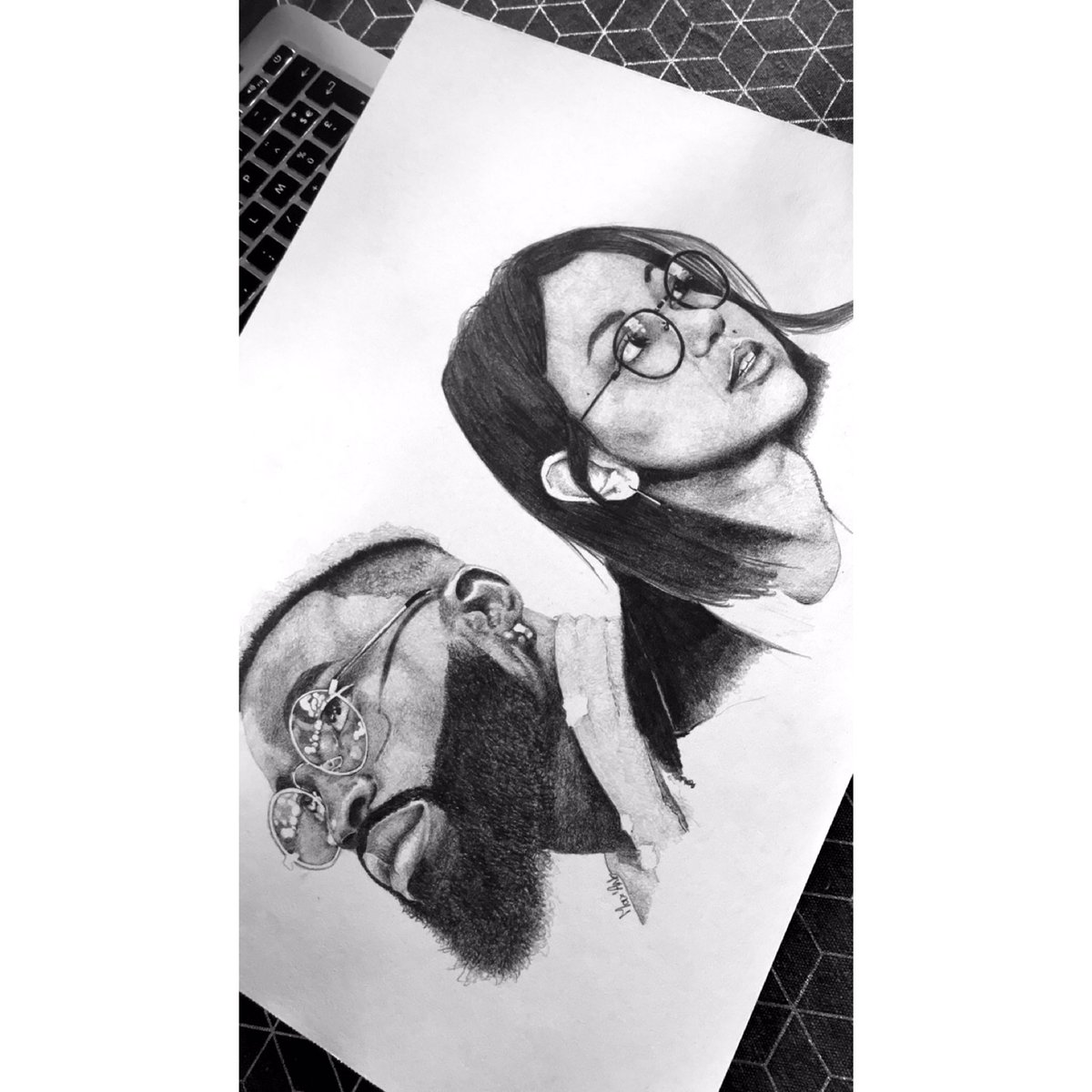Artmaximeg's tweet photo. Après + de 15h de travail j’ai enfin terminé @MelinaHoussein et @BrokyBrawks !
J’ai adoré les dessiner ✍🏻 
@BrokyBrawks @MelinaHoussein RT svp ?❤️ https://t.co/KBqlDeCd4v