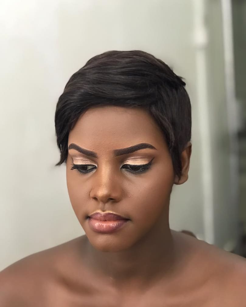 primtouch1's tweet photo. Perfect makeup by @primtouch1 #MakeupTutorial #makeupartist #makeupjunkie #makeuplook #followme #makeuplife #hudabeauty #BeautyMatch https://t.co/NdIwBcEsow