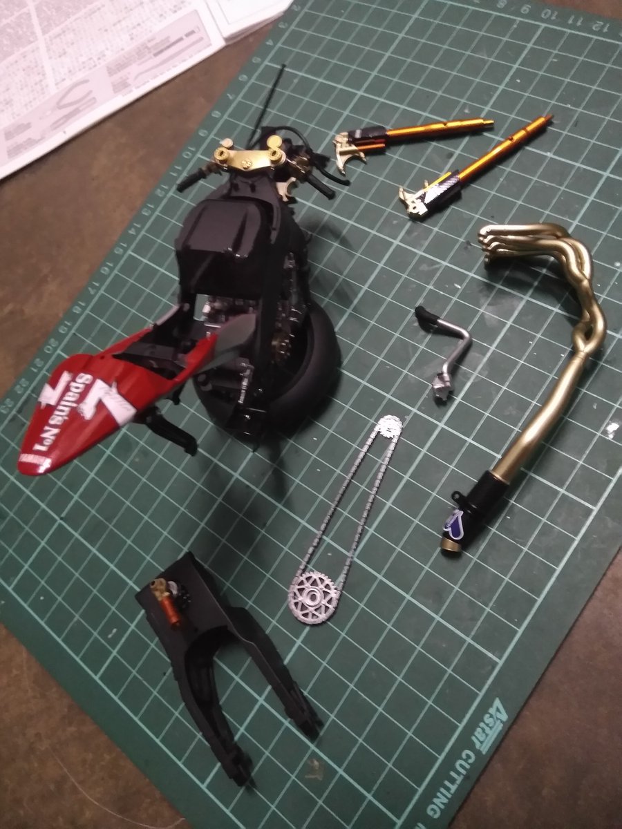BlueFrameD's tweet photo. 70% almost finish

#tamiya #tamiya112 #yzrm1 https://t.co/pqMrGRhbip