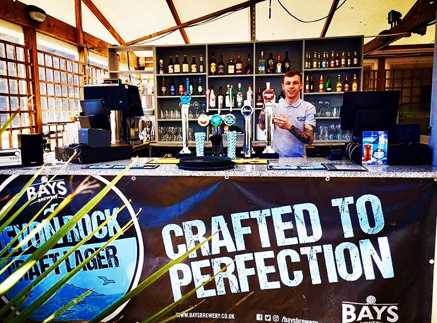 BaysBrewery's tweet photo. Now that’s a bar! 

#devonrock #devonrocks!  @osborne_hotel https://t.co/dX8AQjgUOo