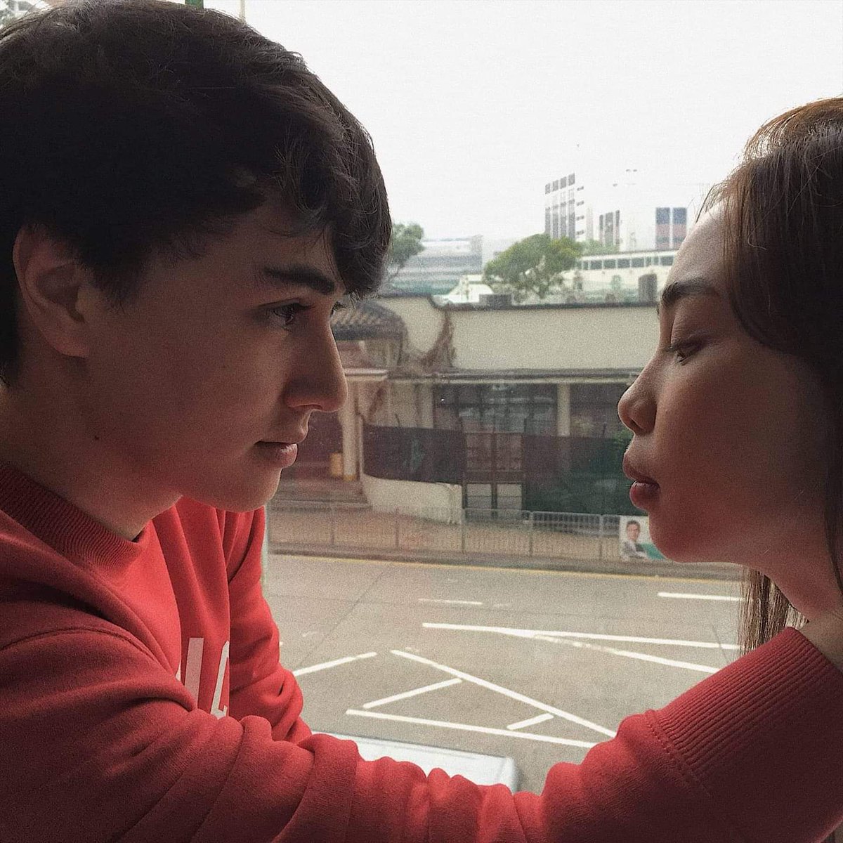 a man inlove.. 😍 

#HNKPagsilang 
Edward as Iking

@maymayentrata07 @Barber_Edward_