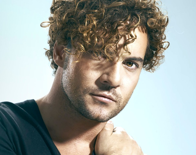 radiofanatica_'s tweet photo. "FUEGO DE NOCHE, NIEVE DE DÍA" @davidbisbal & @PatyCantu
#LosDomingosSonDeBisbal
https://t.co/fJPoAfgkag | 🎤💛
Tu loca #manía has sido mía solo una vez
Dulce ironía fuego de #noche, nieve de día
Luego te #levantas y te vas! https://t.co/ZfPFkj623H
