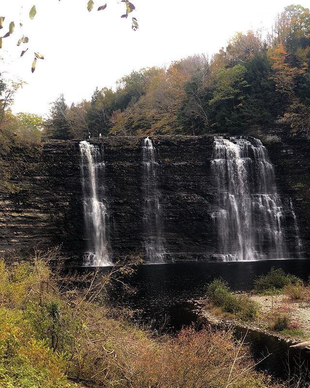 OswegoHPW's tweet photo. Hiking is one of my favorite pastimes, it’s such a peaceful thing. I get to see all of what nature has to offer! Take time out of your day to enjoy the things around you 😊 
#hiking #nature #beautiful #waterfall #wellness #health #hsc230 https://t.co/cPBRvOb89c https://t.co/SziN9Q5AO0