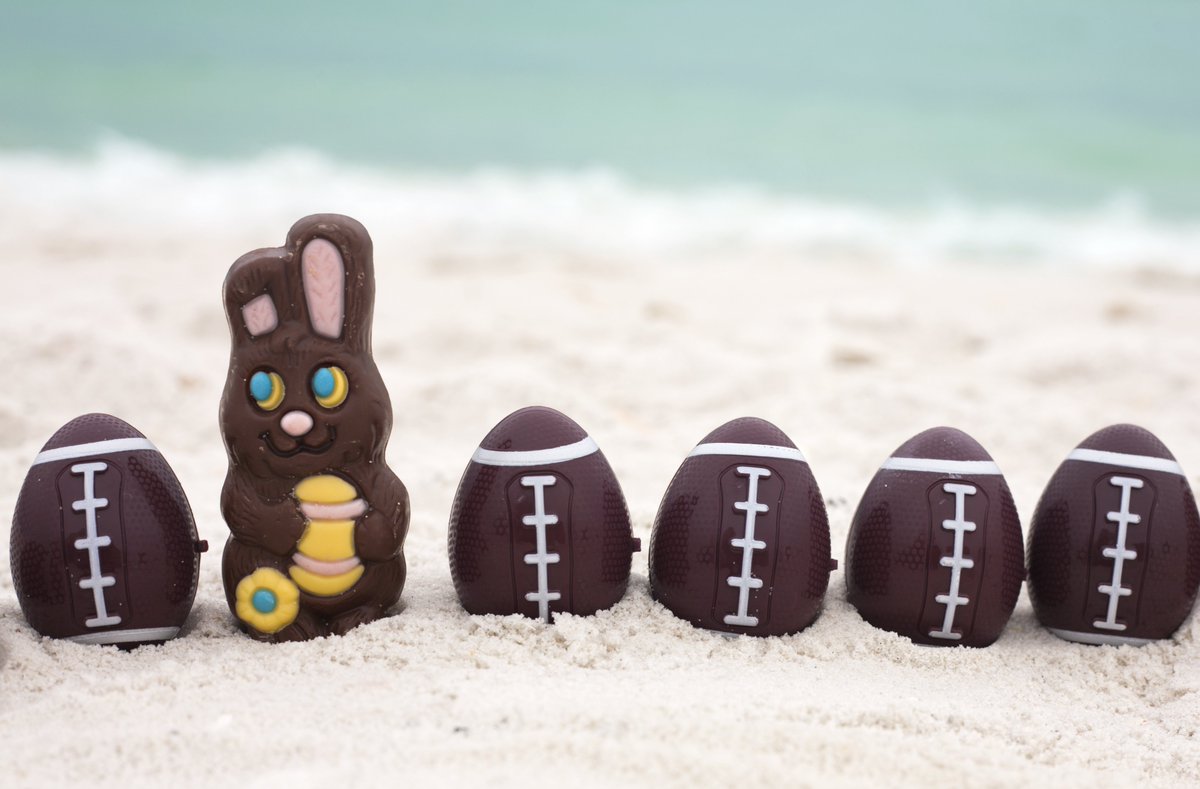 WestshoreRebels's tweet photo. Happy Easter to all our players, coaches, parents, volunteers and to the @BCFC_Media & @CJFLnews thank you for all that you do for junior football ❤️ #jrfootball https://t.co/gxntDc7j21