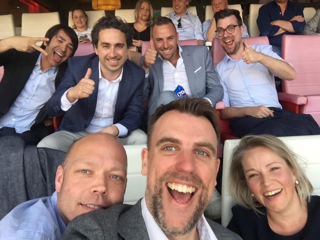 elke_dejong's tweet photo. Mooie besteding van eerste Paasdag: onderwijsinstellingen verbinden aan de zijlaan van #psvado! https://t.co/wzWpBVnGHj