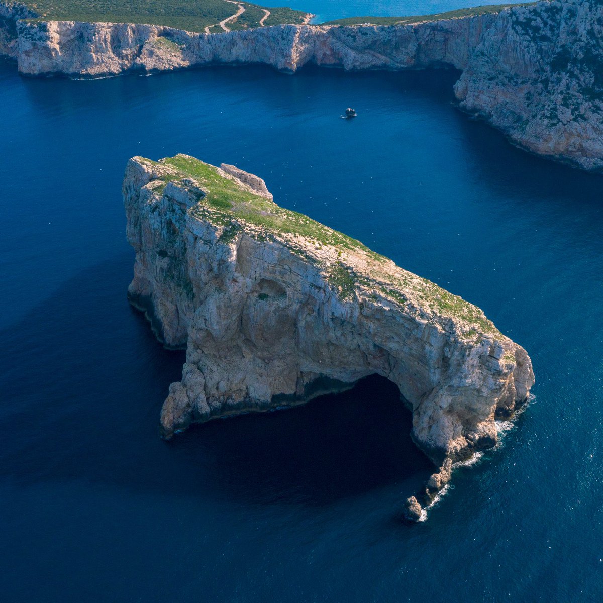 around_heart's tweet photo. Una veduta diversa. Stupenda. La 
#Sardegna si prepara per la sua stagione! https://t.co/HGvZDdU0kz