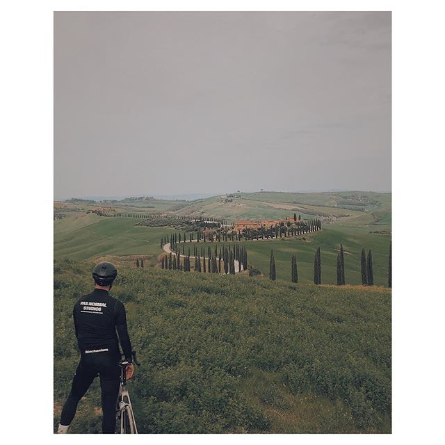 martinelli84's tweet photo. Today a super-nice ride into the Tuscany countryside. After planning the tour with strava we realised it was actually including white roads and then we had to extend the tour to stay on paved roads. All in all, the tour was nevertheless worthy and we ended up with more than … https://t.co/cIQL7l4Txe