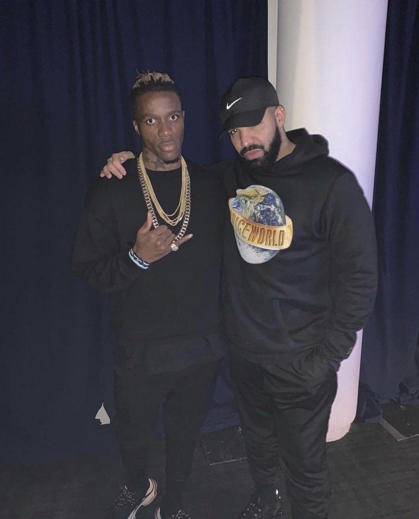 D4sLb6sX4AA_m3_.jpg:large