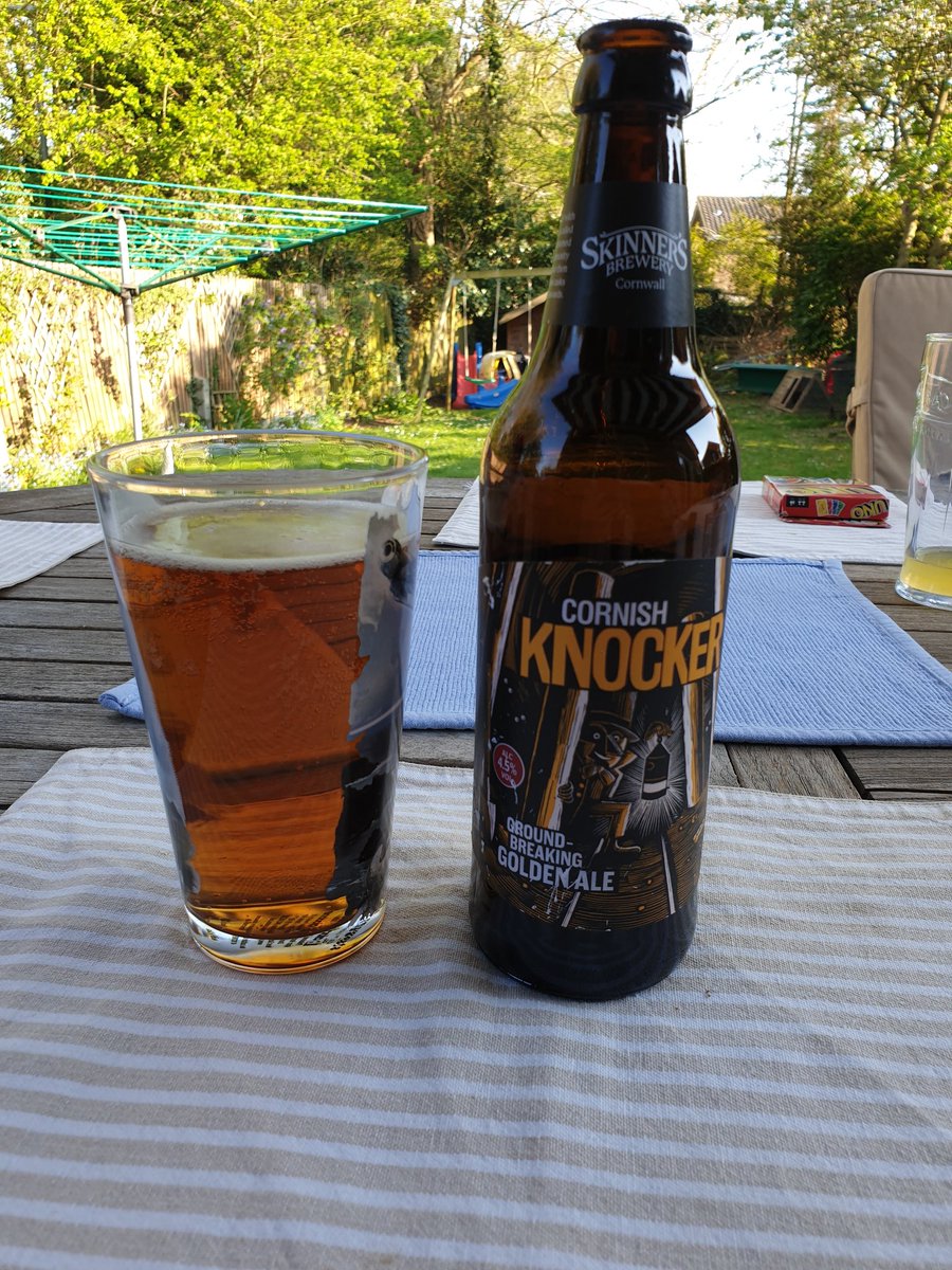 sdunlop's tweet photo. Been looking forward to this. Cheers @grandadbob6 @Skinnersbrewery #cornishknocker https://t.co/5EiTPkXz6d