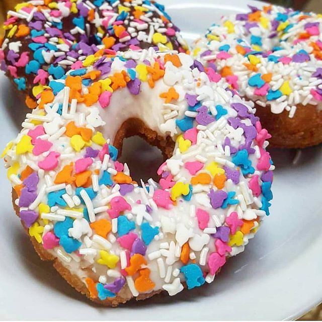 DeliciousDonut1's tweet photo. Happy Eater!🐣🐇
#deliciousdonutspdx https://t.co/QxxV3QcNNV https://t.co/H9XPiigyl4