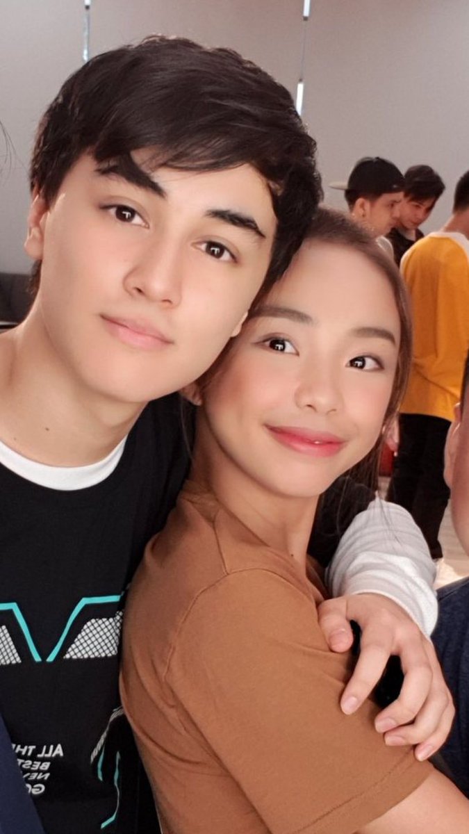 Happy Easter everyone!!! God bless you all!!

#HNKPagsilang 
Edward is Iking
@maymayentrata07 
@Barber_Edward_