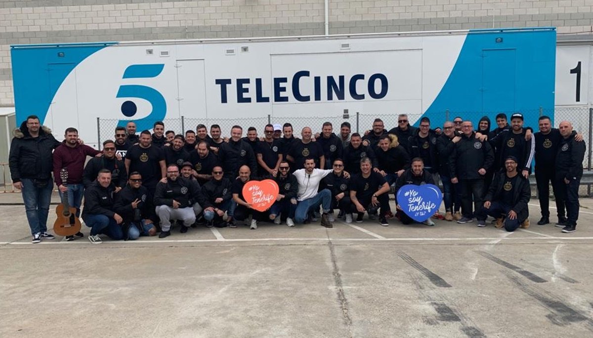 diariodeavisos's tweet photo. 🎊🎊 La murga Zeta Zetas ya está preparada para la seminifinal de 'Got Talent' https://t.co/asRto3AF4R #Tenerife #CarnavalDA https://t.co/3UFKlPUkZs