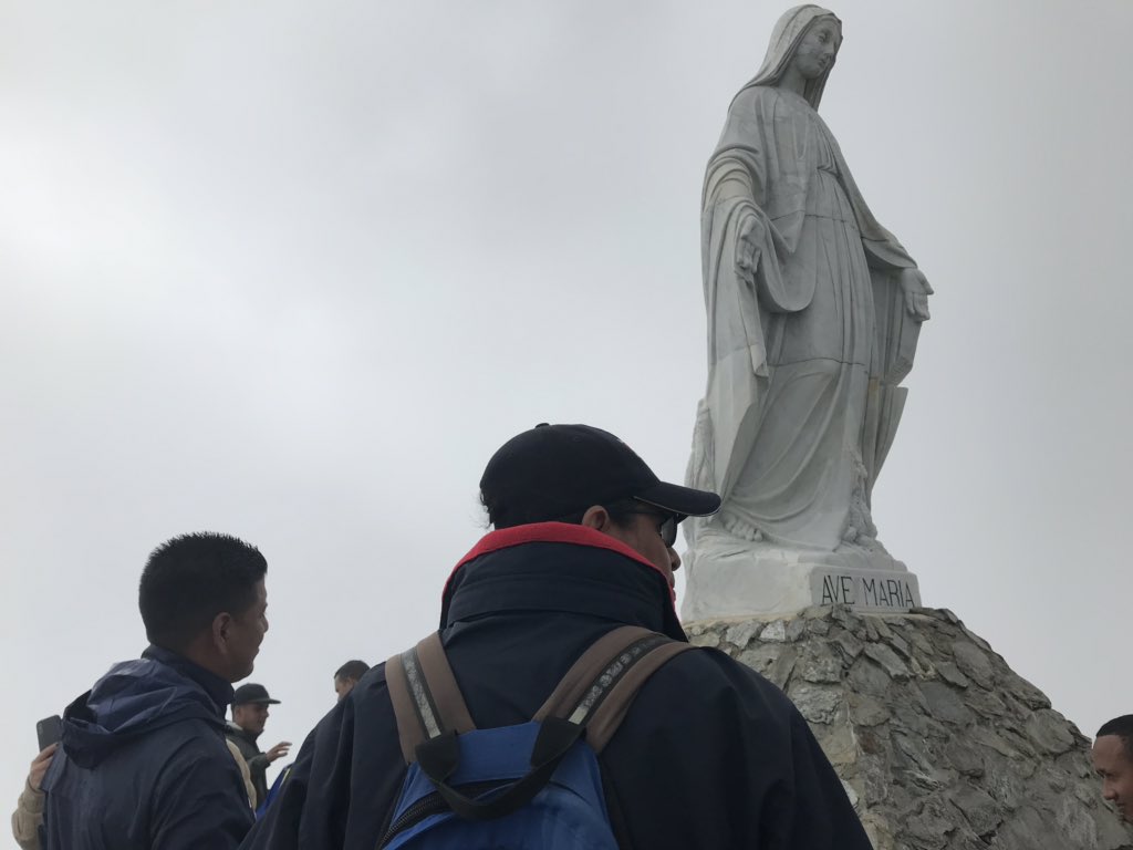 pinfantea's tweet photo. Invitamos a todo el pueblo venezolano a visitar esta belleza de nuestro país que cuenta con una excelente atención, servicios y mucha seguridad ¡Que vivan nuestros sitios turísticos! 🚠🗻❤️🇻🇪

#SemanaSantaFeliz
@NicolasMaduro
@Mukumbari https://t.co/wrn67X5339