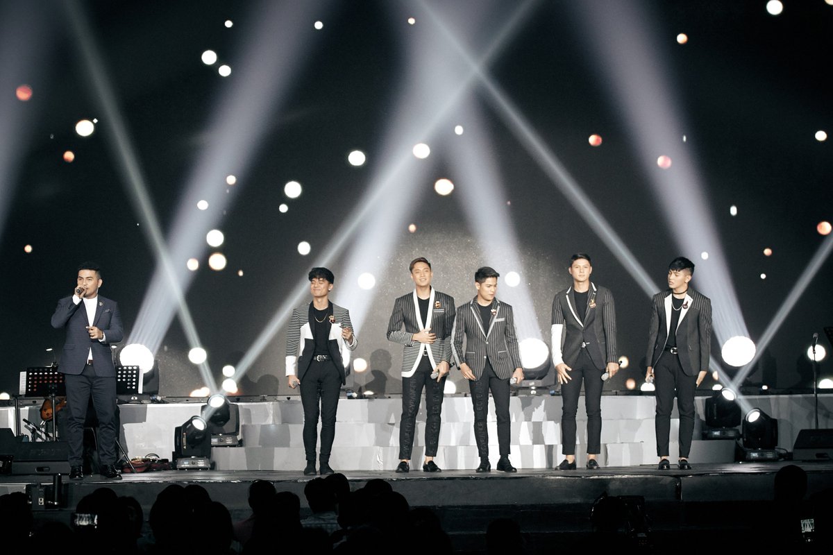 polarisabscbn's tweet photo. Pangmalakasan x Super Fans = Super Pangmalakasang Fans! @froicanlas x @BoybandPH  #TNTAllStarOnSundaysBest 😎 https://t.co/ArpdKAnMvD