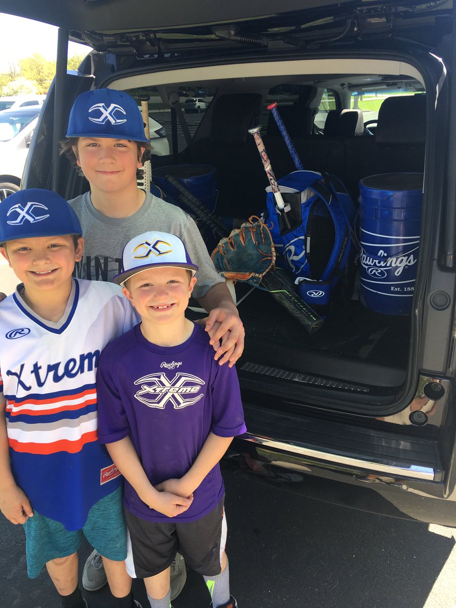 xtremenation13's tweet photo. Easter batting practice!! #HeHasRisen https://t.co/hdG4pYSaOH